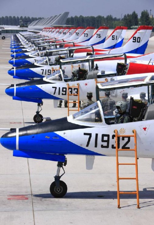 Chinese Female Pilots_pos0105