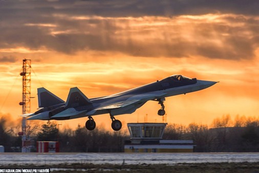 T-50-PAKFA-arms-A004