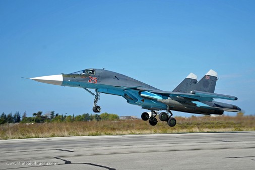 Su-34_bombardier_Russie_001