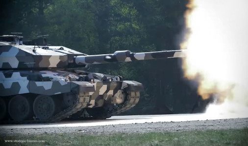 Challenger-2LEP_130mm_Rheinmetall_A107