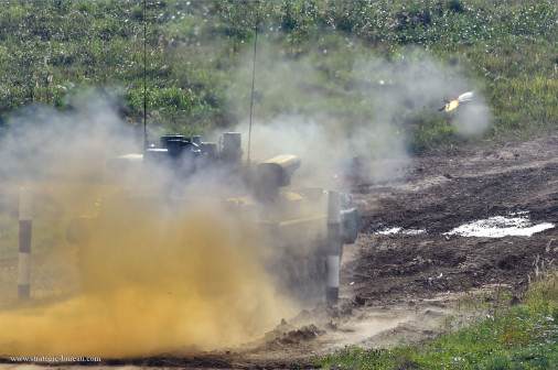Army2020_demo_dinamique_A102_BMP-2M