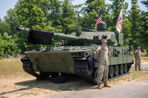 M10_Brooker_MPF_char_leger_USA_2023_A101