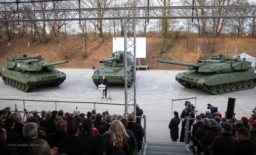 Leopard_2A8_PzH_2000A4_serie_Allemagne_2025_A101